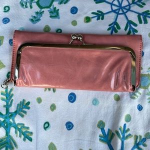 Beautiful Women’s clutch wallet. Like Hobo. Mirror
